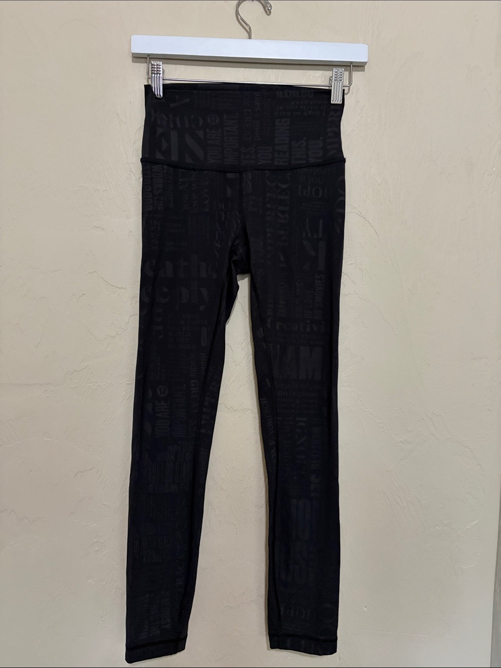 Lululemon Black Wunder Under High Rise Manifesto Leggings. Great Condition! 25”